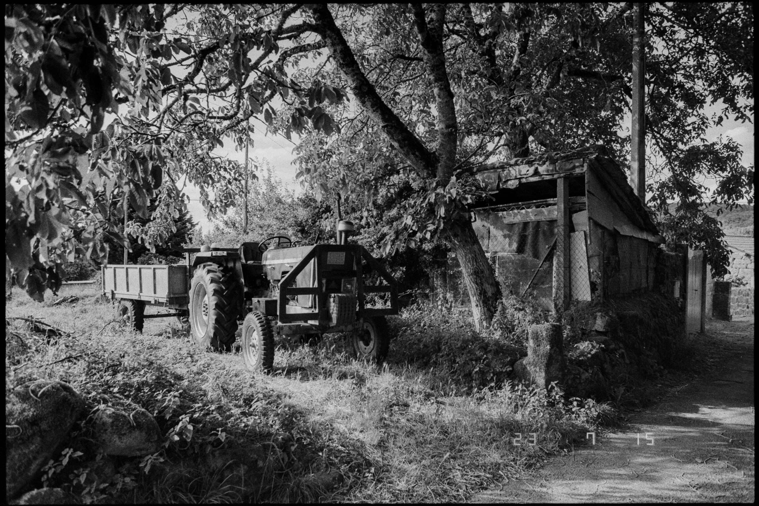 Camilo’s Tractor, Loña Do Monte.
